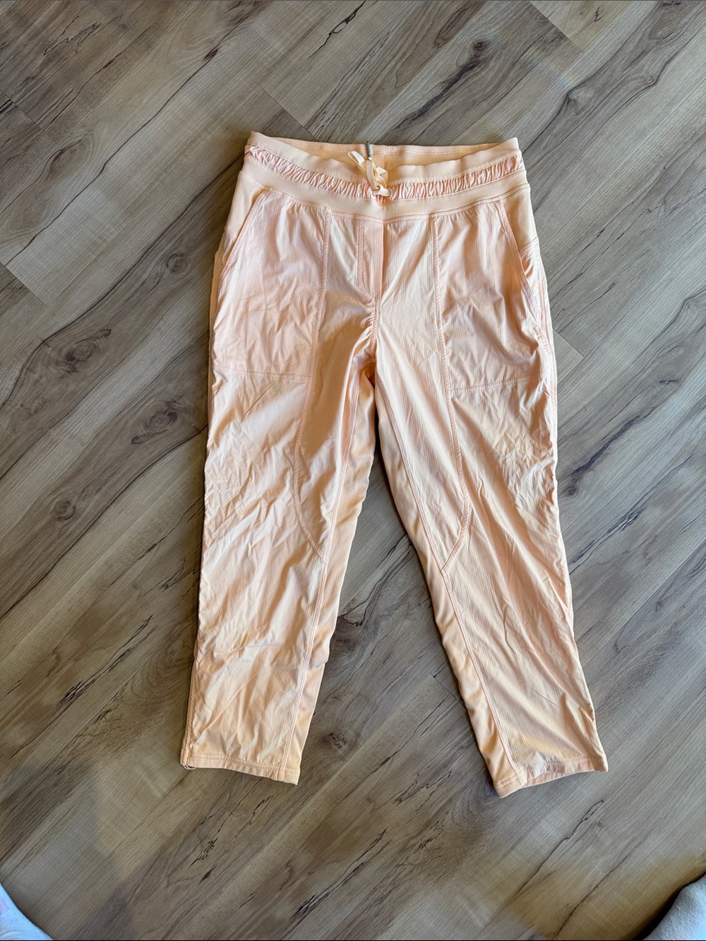 lululemon athletica Peach Capris with Drawstring Waist